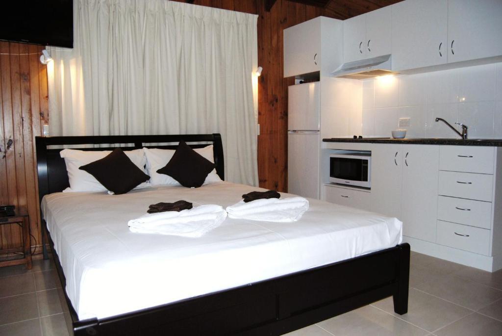 Airlie Beach Apartments Rum bild