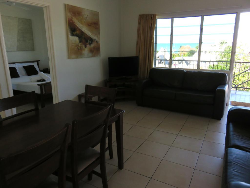 Airlie Beach Apartments Rum bild