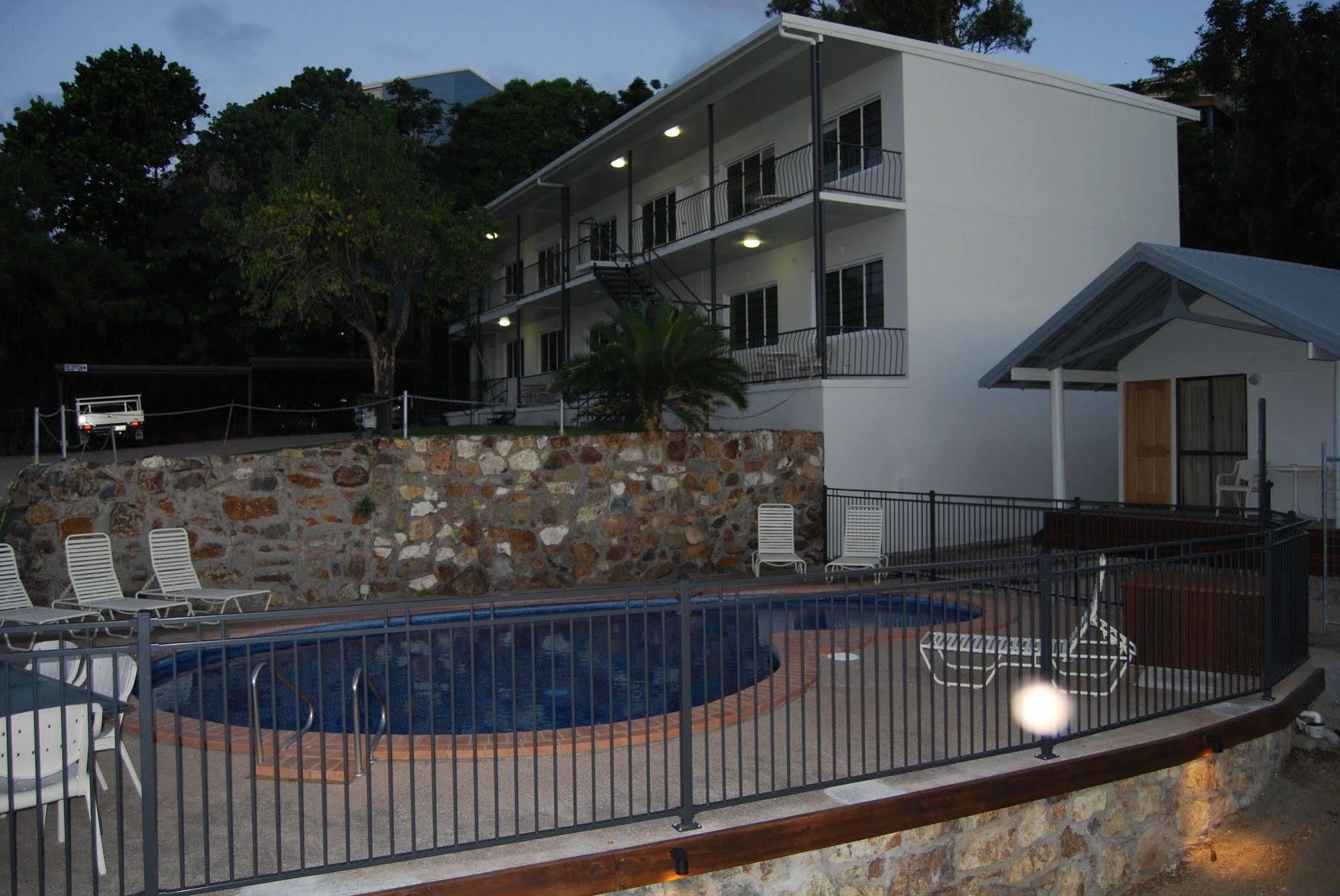 Airlie Beach Apartments Exteriör bild