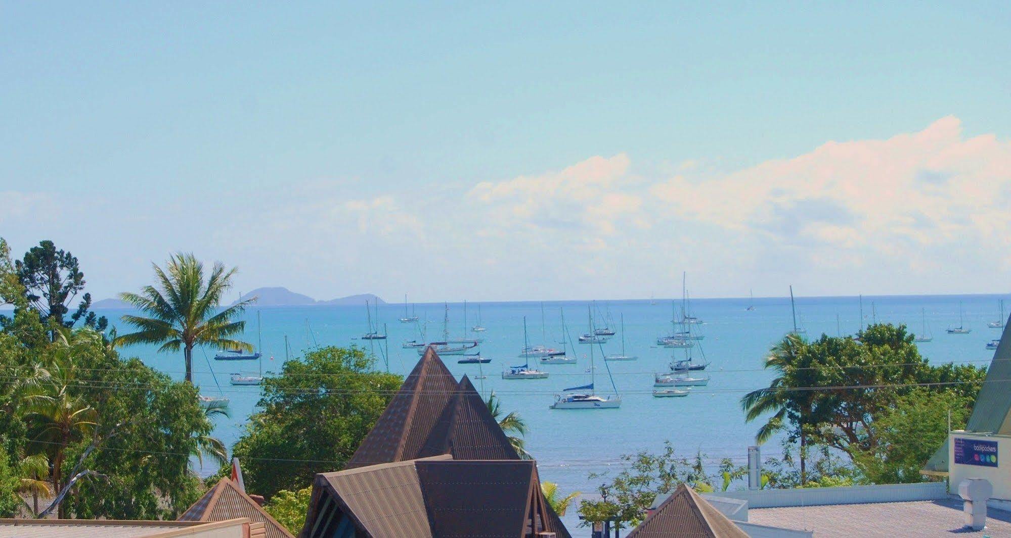 Airlie Beach Apartments Exteriör bild